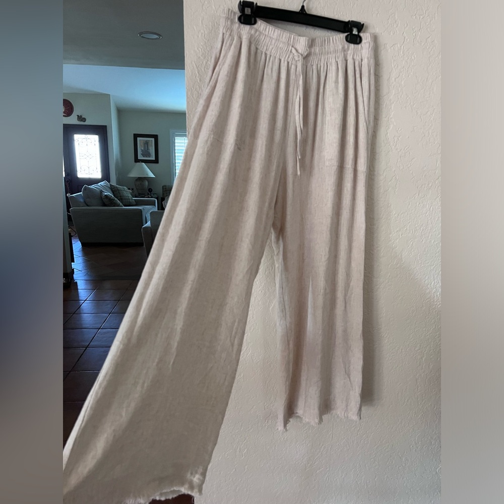 SOLD OUT- Umgee Womens Pant with Elastic Waist, Side & Back Pockets,Frayed Hem - Picture 1 of 6